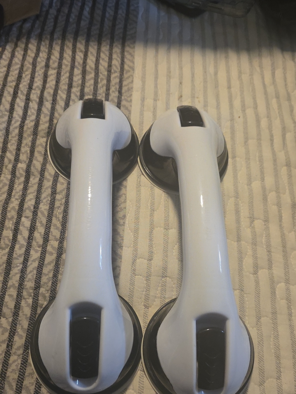 White Suction Safety Handle for Home Bathrooms - No Brand